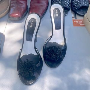 Marc Jacobs black suede heels